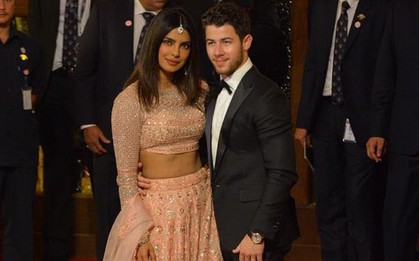 Sau đám cưới, Nick Jonas và Hoa hậu Thế giới lại trở thành khách mời lộng lẫy tại hôn lễ của "rich kid" giàu nhất Ấn Độ