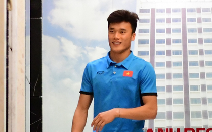 Quang Hải, Tiến Dũng và Đức Chinh rời đội tuyển Việt Nam ngay trong đêm