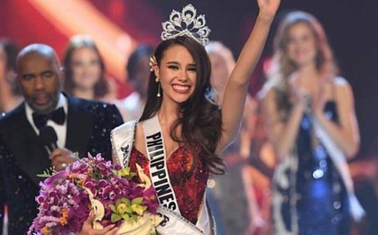 Vừa mới đăng quang ngôi vị Hoa hậu Hoàn vũ 2018, người đẹp Philippines đã bị giả mạo hàng loạt trên Facebook