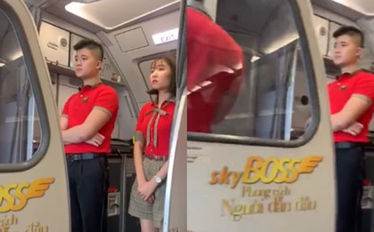 Xôn xao clip chuyến bay Vietjet tiếp tục gặp sự cố ở Nội Bài, tất cả hành khách được yêu cầu xuống máy bay, quay về phòng chờ