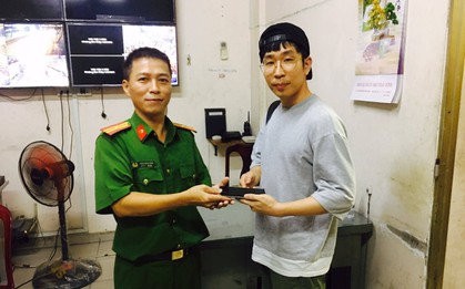 Hình sự truy đuổi như phim, đạp văng tên cướp điện thoại của du khách người Hàn Quốc