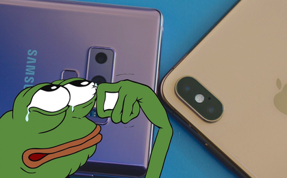 Nhân viên lóng ngóng dùng iPhone quảng cáo Note 9, một tài khoản đại diện Samsung "bay màu" ngay lập tức