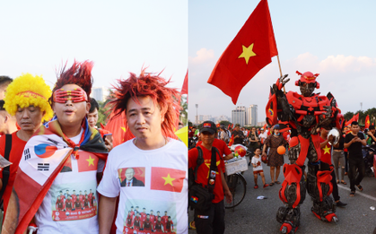 Màn trình diễn thời trang "bá đạo" của CĐV Hà Nội: Cosplay nguyên bộ "siêu robot" cao 2 mét đến sân Mỹ Đình