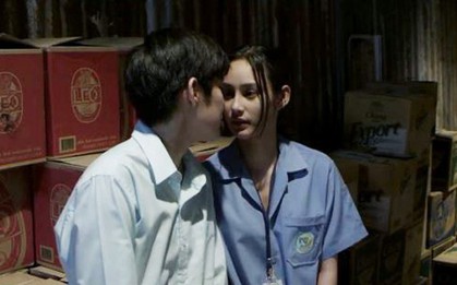 Đổi vị dịp Tết với phim kinh dị về đề tài đồng tính nữ của Thái "Memoir"