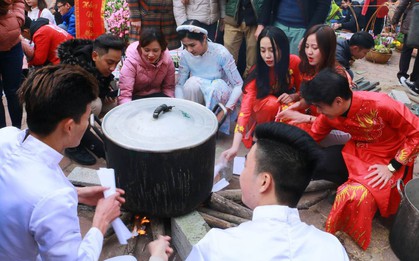 Hoa hậu Ngọc Hân đồng hành cùng thày trò Đại học Đại Nam trong chương trình "Tấm bánh nghĩa tình" 2018