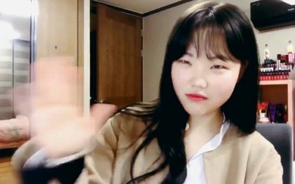 Thành viên AKMU tắt loa khi nghe tới bài hát của iKON