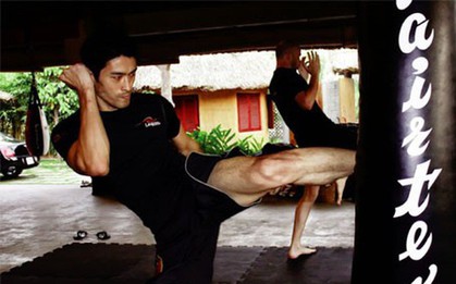 Trước cuộc gặp Flores: Võ công cao cường ít người biết của Johnny Trí Nguyễn