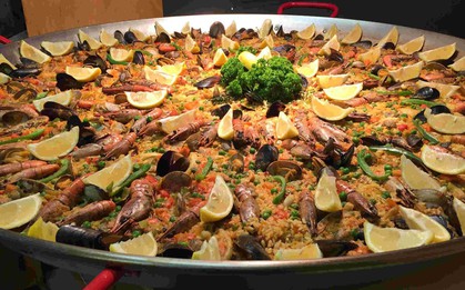 Paella - món cơm rang rực rỡ sắc màu của đất nước Tây Ban Nha