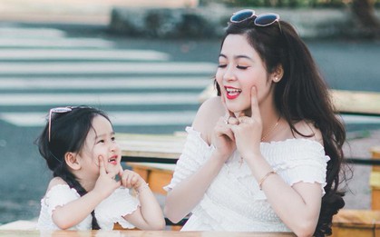 Bộ ảnh mẹ đơn thân xinh đẹp cùng con gái 4 tuổi đáng yêu như thiên thần khiến nhiều người không ngừng xuýt xoa