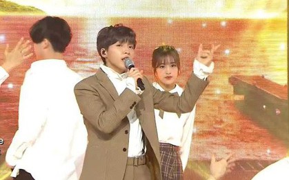 Lên hình chỉ vài giây, nhan sắc thiên thần của nữ dancer đã gây sốt cả cộng đồng Kpop