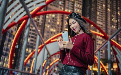 OPPO F9 phiên bản đặc biệt Xanh Phỉ Thúy - Lựa chọn mới cho mùa mua sắm cuối năm