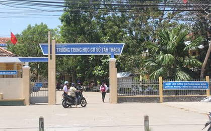 Vụ phụ huynh ép giáo viên quỳ gối: Không cần đơn yêu cầu của bị hại để khởi tố