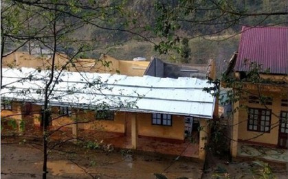 Giông lốc bất thường ở Lào Cai, gần 200 nhà dân bị đánh hỏng