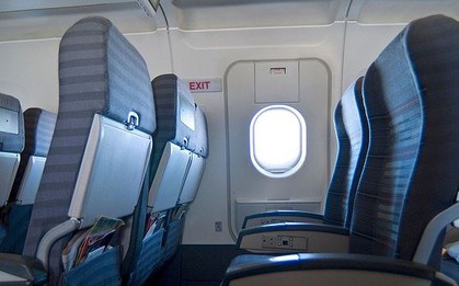 Hành khách tự ý mở cửa thoát hiểm, chuyến bay từ Nhật về Việt Nam của Vietnam Airlines bị hoãn hơn 2 tiếng