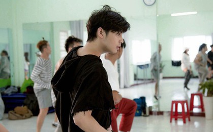 Không nghỉ ngơi, Noo Phước Thịnh vẫn hăng say tập luyện sát ngày lên đường tham dự Hong Kong Asian-Pop Music 2018