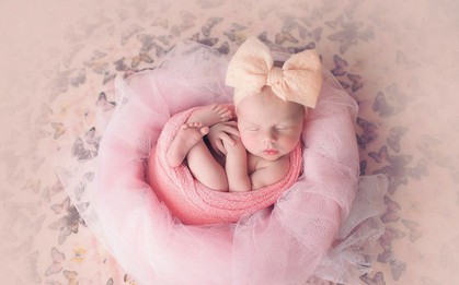 Ngất ngây với chùm ảnh những em bé sơ sinh cuộn tròn say ngủ
