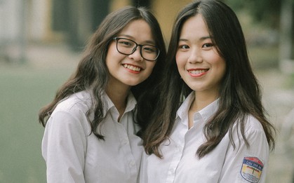 Teen Chu Văn An rạng rỡ ngày xếp chữ chia tay tuổi học trò