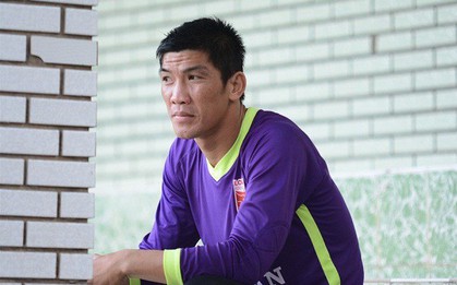 Gia cảnh khó khăn của thủ môn "diễn trò hề" trên sân Thống Nhất vừa được VFF giảm án