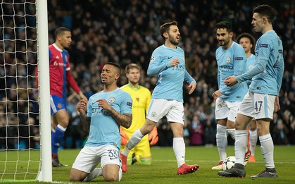 Thua trận với đội hình hai, Man City vẫn giành vé vào tứ kết Champions League