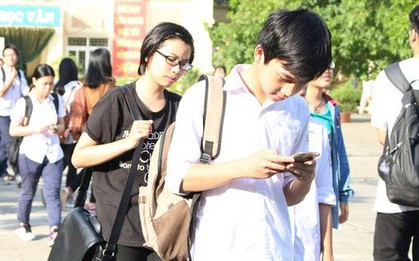 Vụ nam sinh lớp 10 trường Nguyễn Khuyến tự tử: "Đừng để con phải mệt mỏi khi cố gắng làm vừa lòng người lớn"