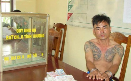 Đóng giả người nhà bệnh nhân, đối tượng xăm trổ vào bệnh viện ăn trộm tiền ở thùng quỹ từ thiện