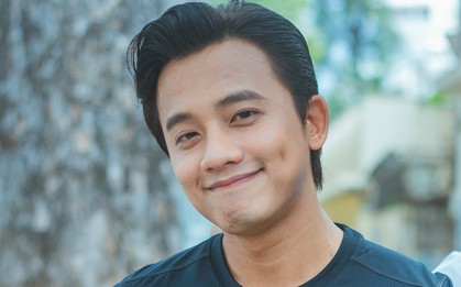 Mai Tài Phến trổ tài thuyết minh "Em gái mưa" theo giọng của... Châu Tinh Trì
