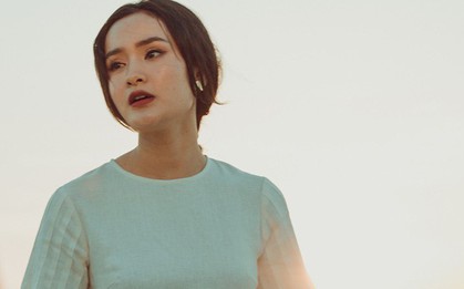 Hiền Hồ không lo lắng khi ra mắt MV cùng thời điểm hàng loạt tên tuổi lớn trở lại