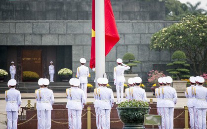 Xúc động lễ thượng cờ tại Quảng trường Ba Đình nhân ngày 30/4