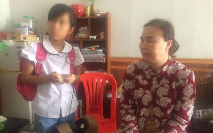Vụ học sinh lớp 3 bị ép uống nước giặt giẻ lau bảng: “Cô đếm 1,2,3 bắt uống, nếu không sẽ đổ vào mồm”