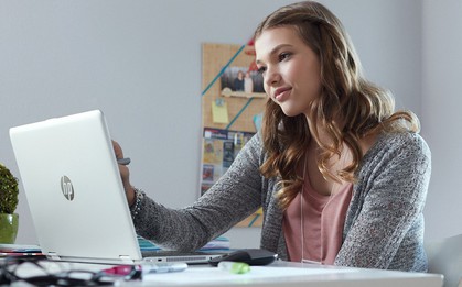 Đã đến lúc các bạn gái tự tay lựa chọn đồ công nghệ cho mình