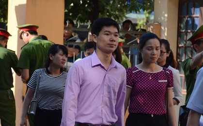 Xét xử BS Hoàng Công Lương vụ 8 bệnh nhân chạy thận tử vong:  Nguyên Giám đốc BV Đa khoa Hòa Bình đã xuất cảnh sang Canada