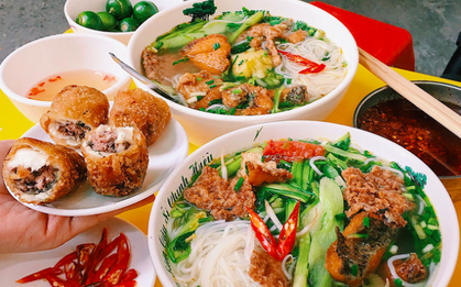 Dạo quanh phố cổ không thể bỏ qua "ngũ đại món ăn gây thương nhớ" trong ngõ Trung Yên