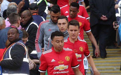 Dàn sao Man Utd thất thểu, cay đắng nhìn Chelsea vô địch FA Cup