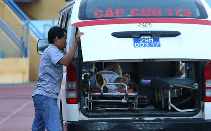 Học trò đá gãy chân đối thủ, HLV Long An nói gì?