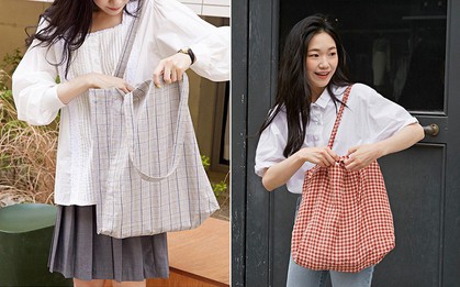 Tuy đơn giản nhưng túi vải tote nhẹ tênh này lại là món đồ tiện dụng và kết hợp cùng trang phục gì cũng đẹp