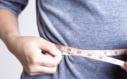 Không phải dùng cân, để biết bạn có béo hay không, đo chu vi vòng bụng mới chuẩn