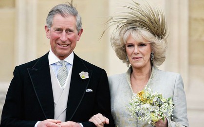 “Tình địch” số một của Công nương Diana - Camilla Parker chắc hẳn là người phụ nữ có phong cách thời trang giản dị nhất Hoàng gia Anh