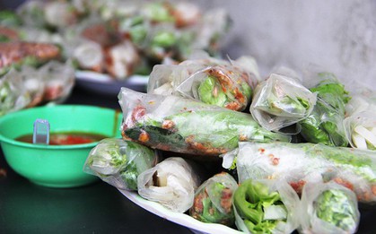 Những món ăn vặt "chai mặt" trước cổng trường, thời đi học ai mà chẳng thử