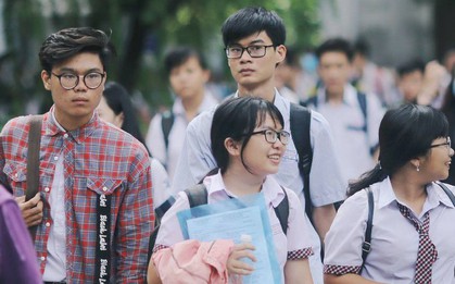 Đề thi tổ hợp Khoa học tự nhiên siêu dài, siêu khó: Điểm 10 sẽ hiếm, thủ khoa năm nay có giá trị hơn!