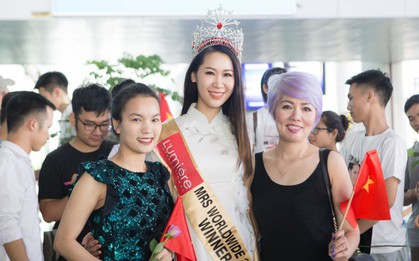 Trở về nước sau khi đăng quang Mrs Worldwide 2018, Dương Thùy Linh xúc động trong vòng tay người thân
