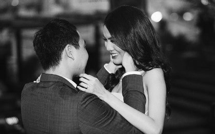 Clip: Lan Khuê bật khóc nức nở khi bất ngờ được bạn trai đại gia John Tuấn Nguyễn cầu hôn