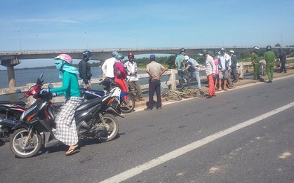 Để lại xe đạp trên cầu, nam thanh niên 17 tuổi nhảy cầu Câu Lâu tự tử