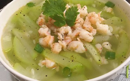Hãy tận dụng quả bầu khi ăn để làm thuốc chữa những bệnh thường gặp vào mùa hè