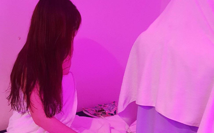 TP. HCM: Phát hiện nhiều tiếp viên đang thoát y tắm cho các khách nam ở 2 tụ điểm massage