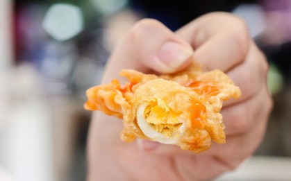 Từ bao giờ mà trứng cút lại trở thành một nguyên liệu chủ đạo không thể thiếu trong các món ăn vặt tại Sài Gòn