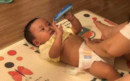 Hằng Túi tiếp tục chia sẻ những hình ảnh đáng yêu về con trai Bella, khoe cậu nhóc "ăn vạ không ai bằng"