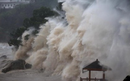 Ảnh: Bão Maria dữ dội tấn công Trung Quốc