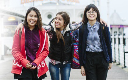 Sở hữu học bổng giá trị lớn của Kaplan International Pathways tại IDP