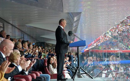 Tổng thống Putin hứa sẽ tặng tất cả CĐV đến Nga xem World Cup món quà đặc biệt