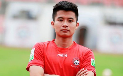 Cầu thủ HAGL nhận tin bố mất ngay khi được gọi vào Olympic Việt Nam
